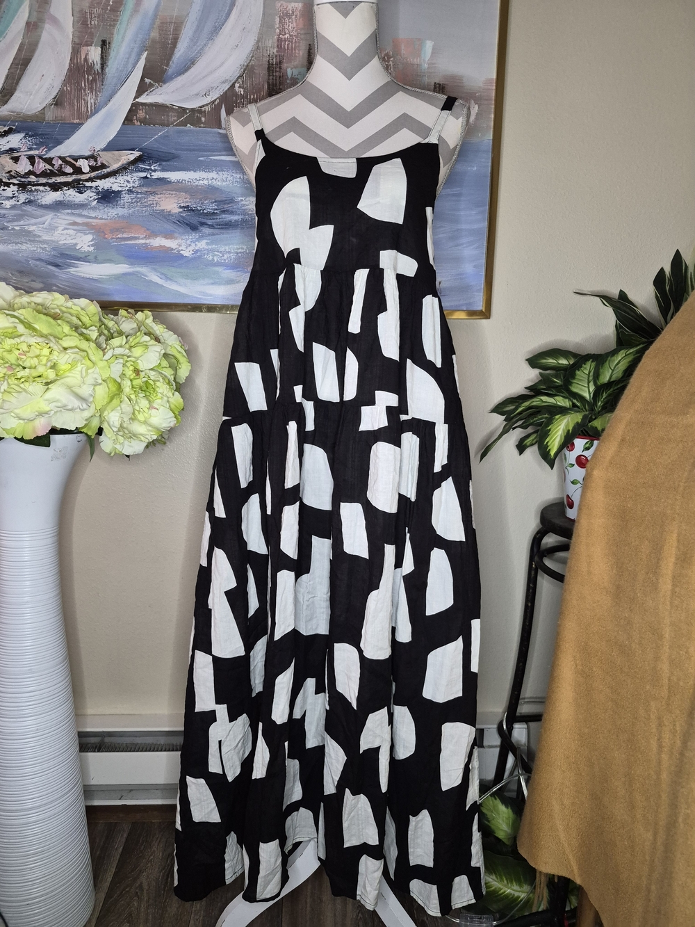 Women's Black and White Geometric Maxi Dress